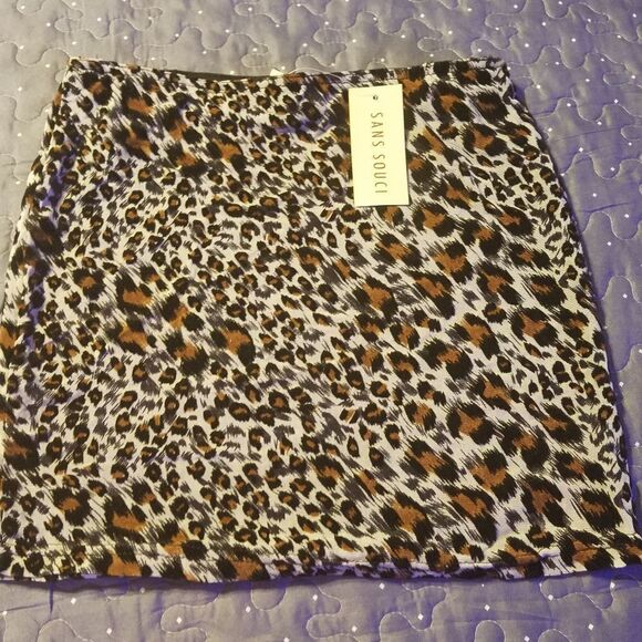 San Souci lined mini skirt size small NWT - Picture 1 of 4